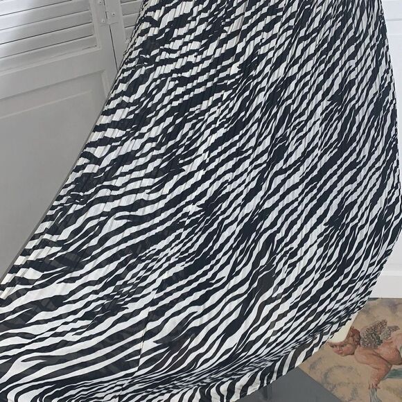 Vintage Zebra Sheer Chiffon Crinkle Pleated Layered Midi Skirt - Picture 4 of 14